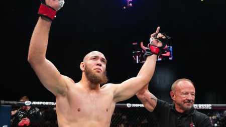 Valter Walker, peso pesado ranqueado no UFC • Divulgação/Intagram Valter Walker