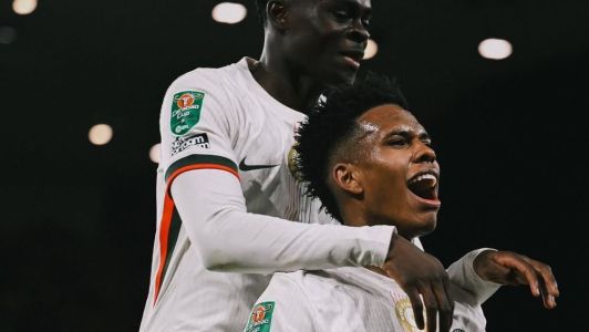 Estêvão celebra gol pelo Chelsea contra o Wolverhampton, nesta quarta-feira (29)