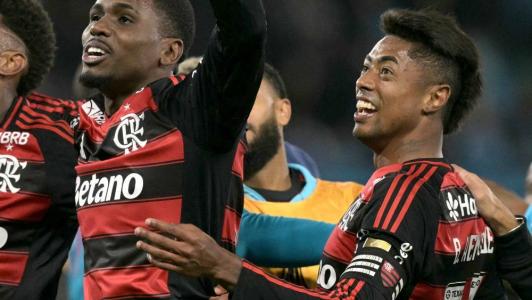 Bruno Henrique, do Flamengo, celebra classificação à final da Copa Libertadores