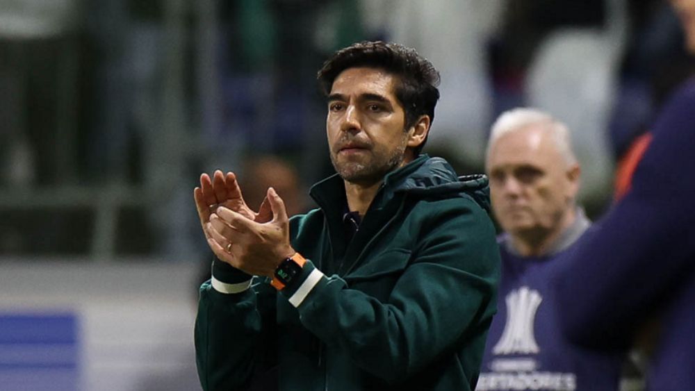 Abel reage à classificação do Palmeiras rasga elogios à atmosfera do Allianz Parque