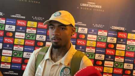 Allan, meia do Palmeiras
