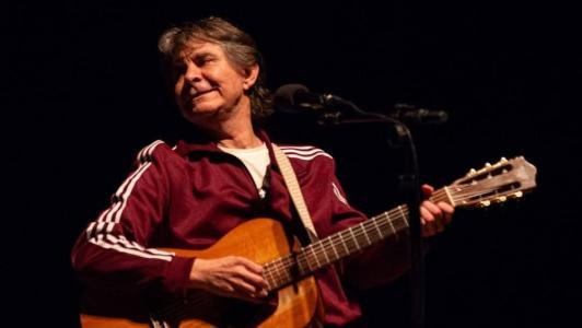 Lô Borges em show no Minas Tênis Clube