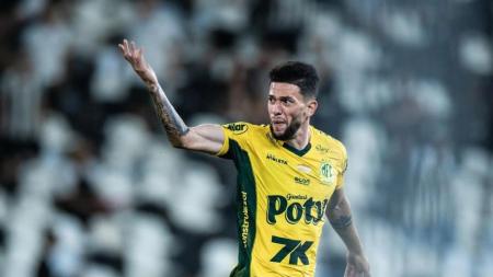 Jemmes, zagueiro titular do Mirassol