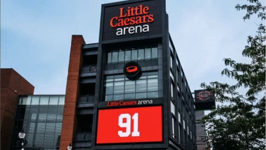 Little Caesars Arena, em Detroit