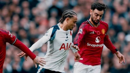 Jogo entre Tottenham e Manchester United pela Premier League