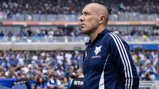 Leonardo Jardim neste domingo (9) no duelo entre Cruzeiro x Fluminense pelo Brasileiro