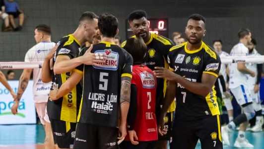 Praia Clube segue com 100% de aproveitamento na Superliga Masculina de Vôlei