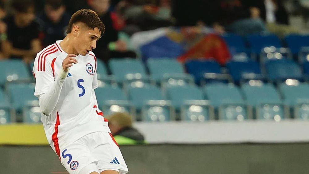 Com zagueiro do Atlético de titular, Chile vence amistoso contra a Rússia