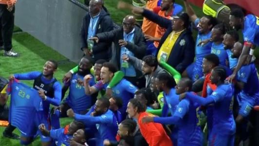 Jogadores do Congo celebram classificação para a repescagem mundial