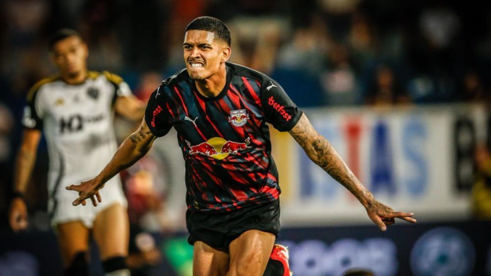 Vitória encerra longo jejum de quase três décadas do RB Bragantino contra o Atlético