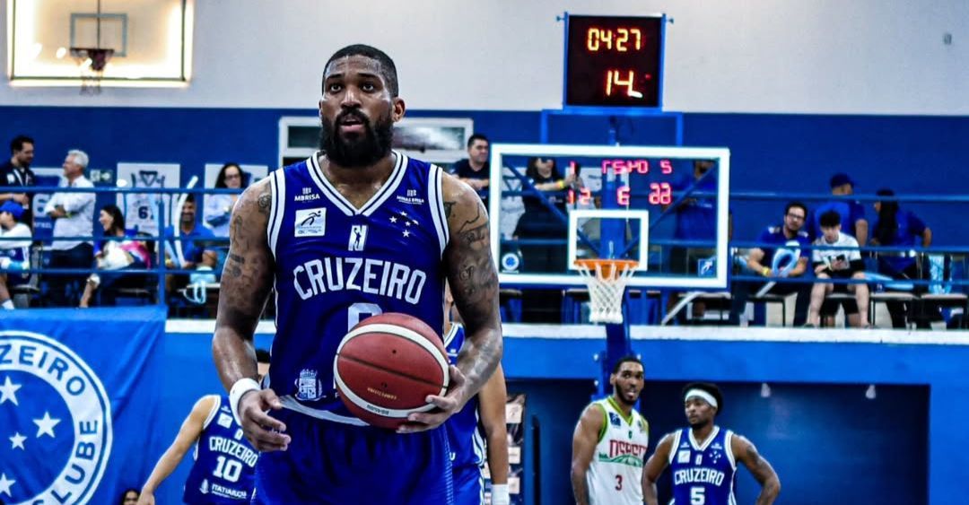 Cruzeiro recebe Paulistano em busca de emendar sequência inédita de vitórias no NBB