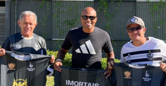 Buião, Thiago Junio e Marinho, ex-jogadores do Atlético