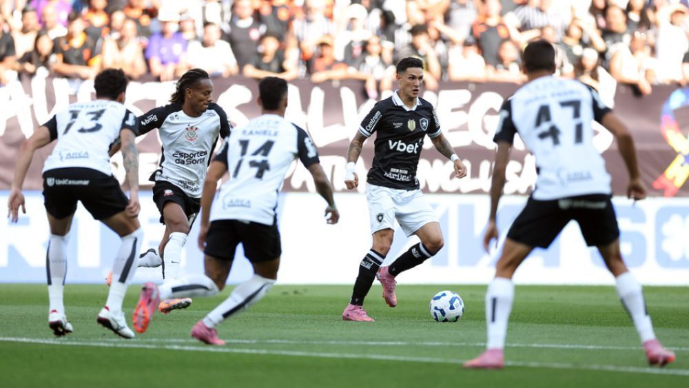 Corinthians perde titular para jogo contra o Fortaleza pelo Brasileirão