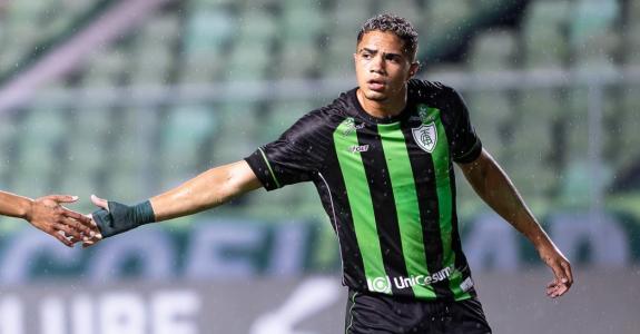 Jhonatan Lima, o mais novo jogador do time profissional do América
