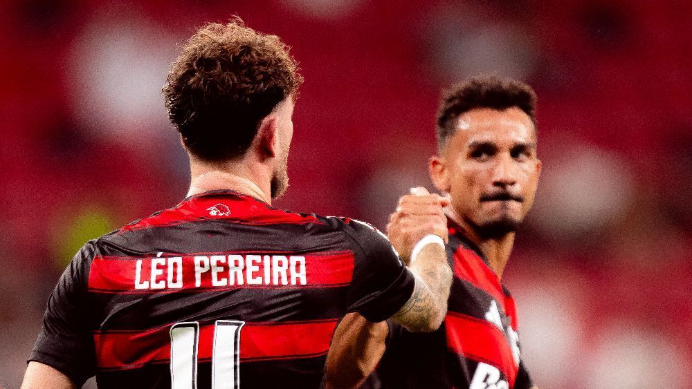 Zagueiros decidem, Flamengo vence Pyramids e enfrenta o PSG na final do Mundial