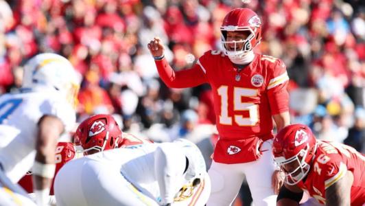 Chiefs e Chargers se enfrentaram neste domingo (14)