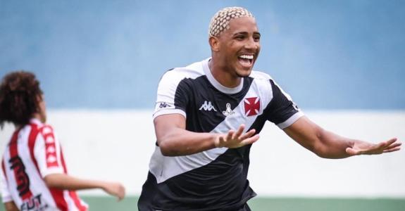 Léo Jacó em ação pelo sub-20 do Vasco