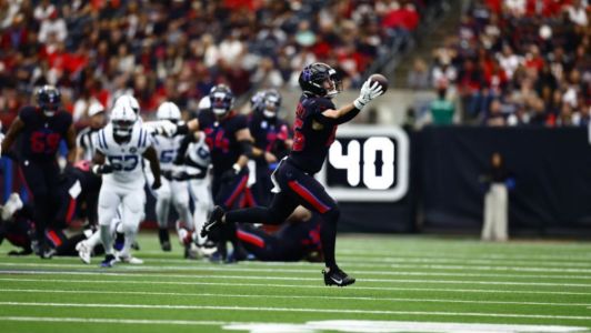 Houston Texans e Indianapolis Colts se enfrentaram neste domingo (4)