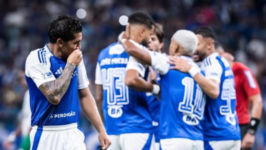 Cruzeiro goleou o Uberlândia por 5 a 0 no Mineirão, neste sábado (17)