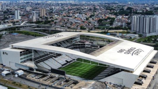 Neo Química Arena recebe a partida entre Santos x Bragantino neste domingo (25)