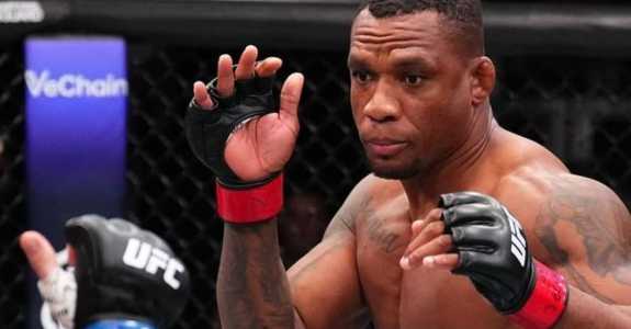 Jailton Malhadinho, lutador brasileiro em ação no UFC