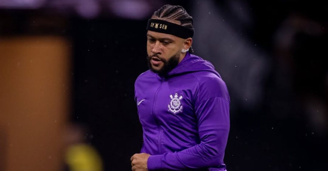 Memphis abre o jogo sobre pênalti perdido e faz cobrança a jogadores do Corinthians
