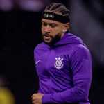 Memphis abre o jogo sobre pênalti perdido e faz cobrança a jogadores do Corinthians
