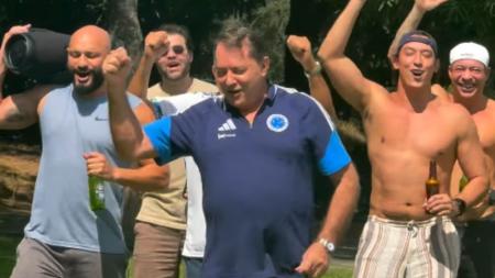 Dono da SAF do Cruzeiro, Pedrinho cantou a nova música feita por Gusttavo Lima
