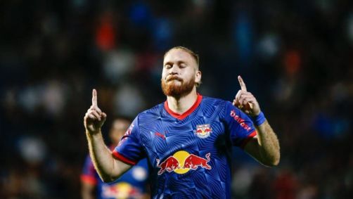 Isidro Pitta marcou o primeiro gol do Bragantino contra o Novorizontino