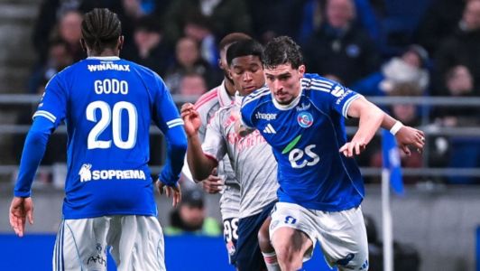 Strasbourg bateu o Lyon por 3 a 1 e encerrou a sequência de vitórias da equipe do brasileiro Endrick