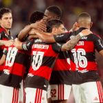 Flamengo goleia Madureira e abre vantagem no Carioca em noite de protestos no Maracanã