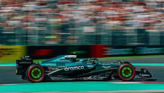 Fernando Alonso, da Aston Martin, em ação na temporada 2025 da Fórmula 1