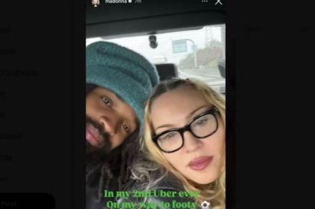 A cantora Madonna e namorado