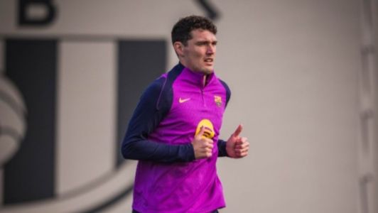 Andreas Christensen em ação durante treino do Barcelona