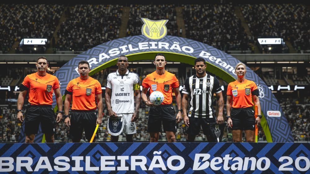 Remo sobe o tom contra arbitragem de duelo com Atlético: 'Graves equívocos'