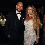 Irmã de Neymar presenteia terceira filha do jogador; veja imagens