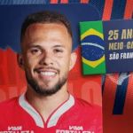 Fortaleza anuncia contratação de volante que atuava em clube europeu