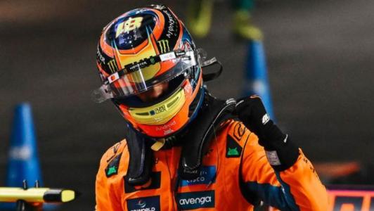 Oscar Piastri, da McLaren, celebra pole position do GP do Catar