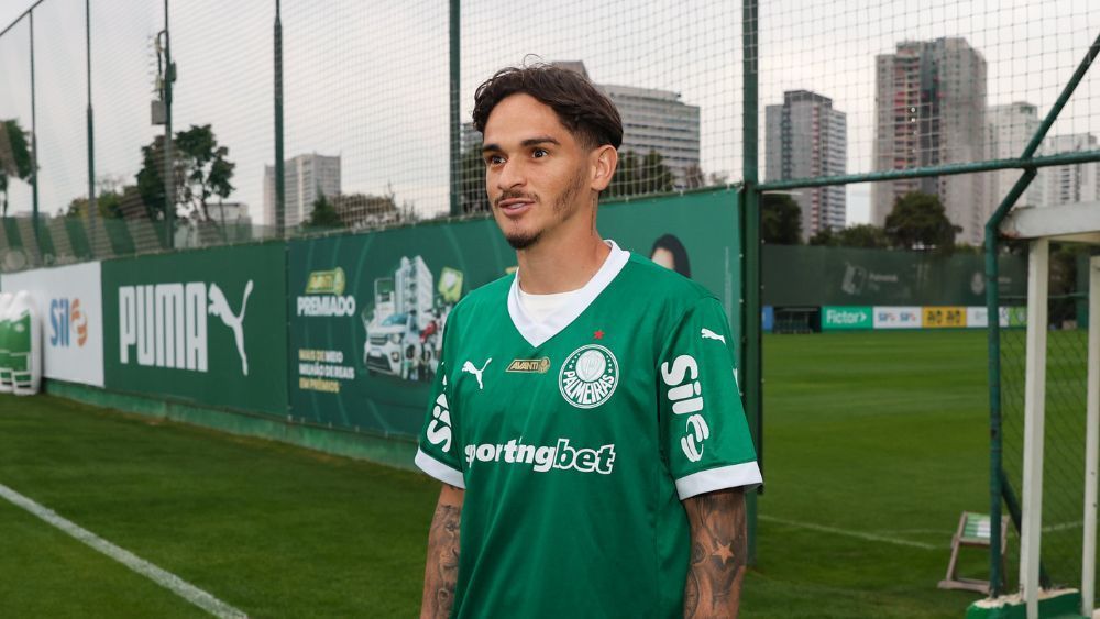 Novo reforço, Khellven revela conversa com jogadores do Palmeiras e elogia Abel