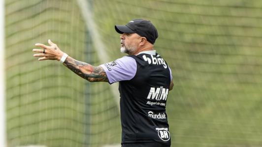 Jorge Sampaoli, treinador do Atlético, durante treinamento da equipe na Cidade do Galo