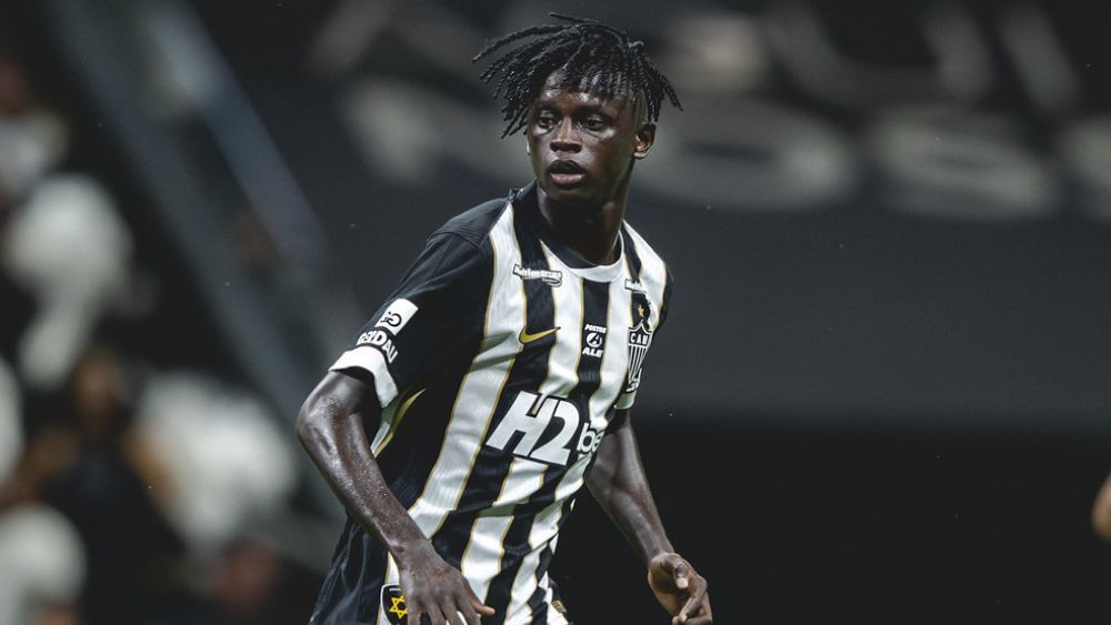 Ganho de massa, adaptação e estreia como titular: início de Cissé anima o Atlético