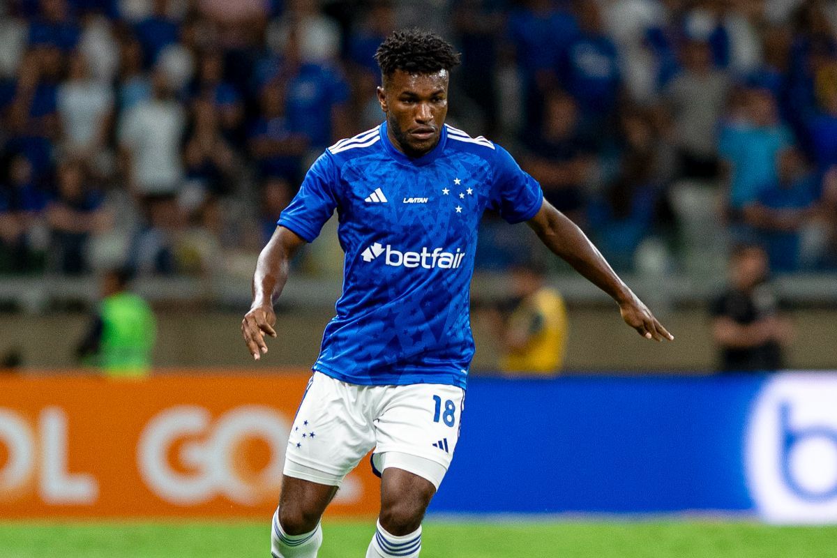 José Cifuentes, do Cruzeiro, é convocado pela Seleção Equatoriana para Copa América