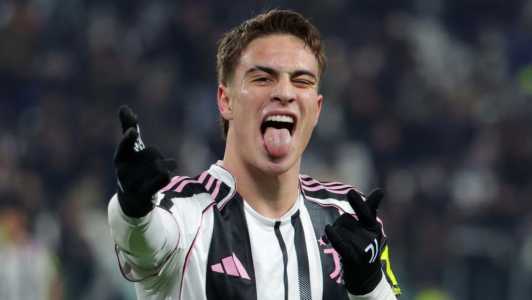 Kenan Yildiz, atacante da Juve, comandou a vitória da equipe sobre o Cagliari