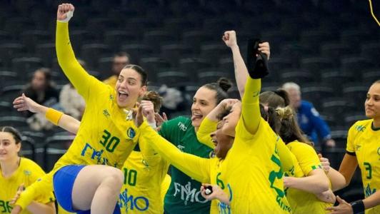 Seleção Brasileira Feminina de Handebol comemora classificação no Mundial