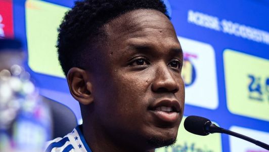 Vai para Atlético x Cruzeiro? Sinisterra comenta chances de jogar o clássico