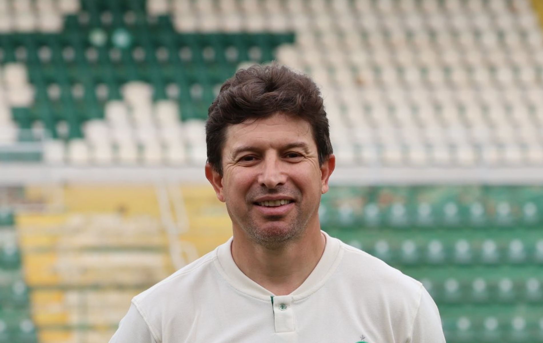Time da Série B demite técnico com apenas 13 dias no cargo