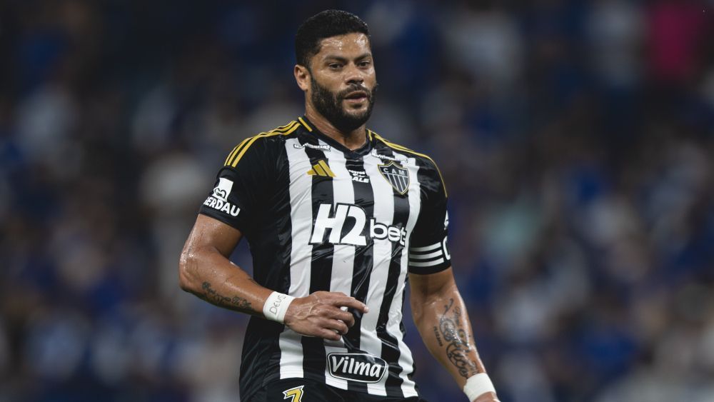 Hulk lamenta primeira eliminação para o Cruzeiro e faz promessa no Atlético