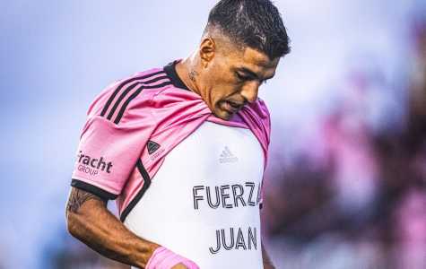 Luis Suárez homenageou o compatriota Juan Izquierdo após marcar gols pelo Inter Miami contra o FC Cincinnati, neste sábado (24)