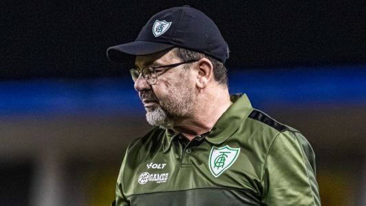 Enderson avalia risco do América perder destaques na janela de transferências