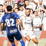 Santos desperdiça pênalti e perde para o Avaí com golaço de ex-Cruzeiro na Série B